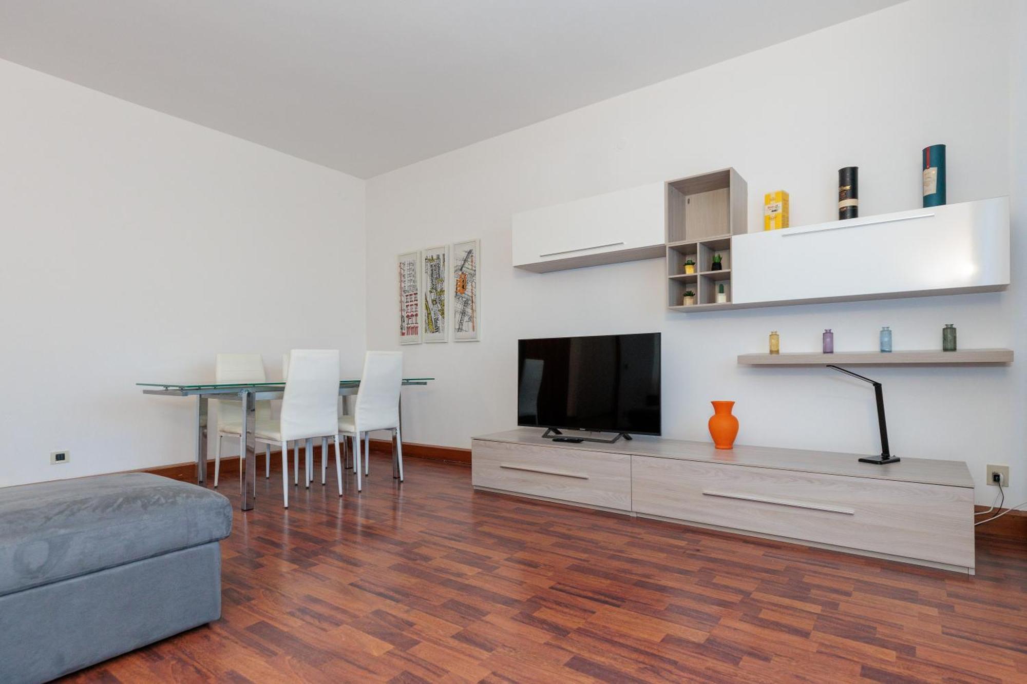 Hapton House 12 Apartment